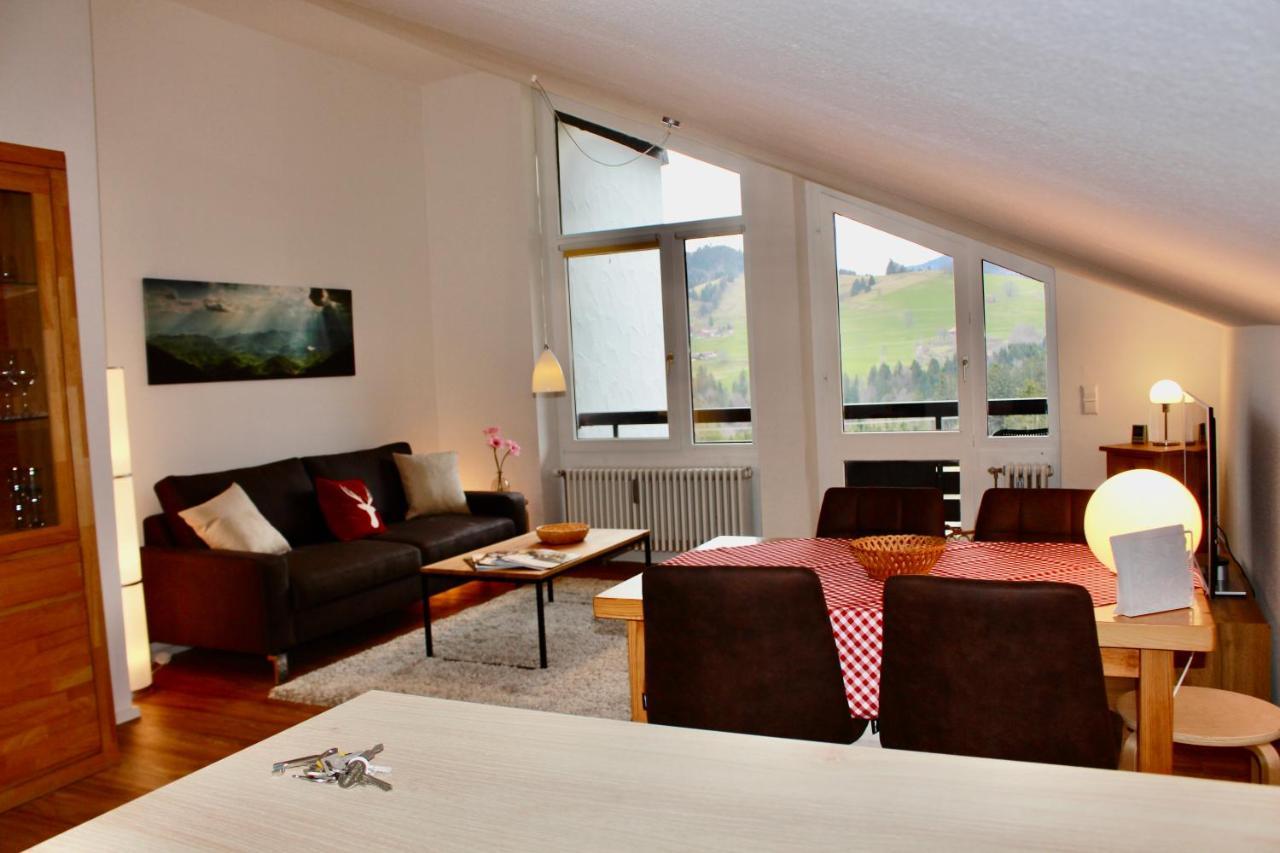Bergwiese Mit Oberstaufen Plus Karte Exteriér fotografie